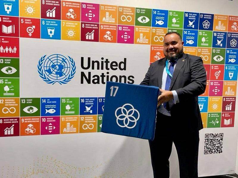 Special Envoy Edison Rijna with the UN SDGs