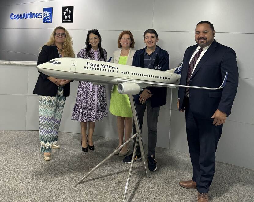 Special Envoy Rijna and Liaison Peters in discussion with COPA Airlines to explore new opportunities for Bonaire, St. Eustatius, and Saba.